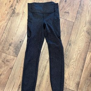 Women's Lululemon Leggings w/ Pockets - Small